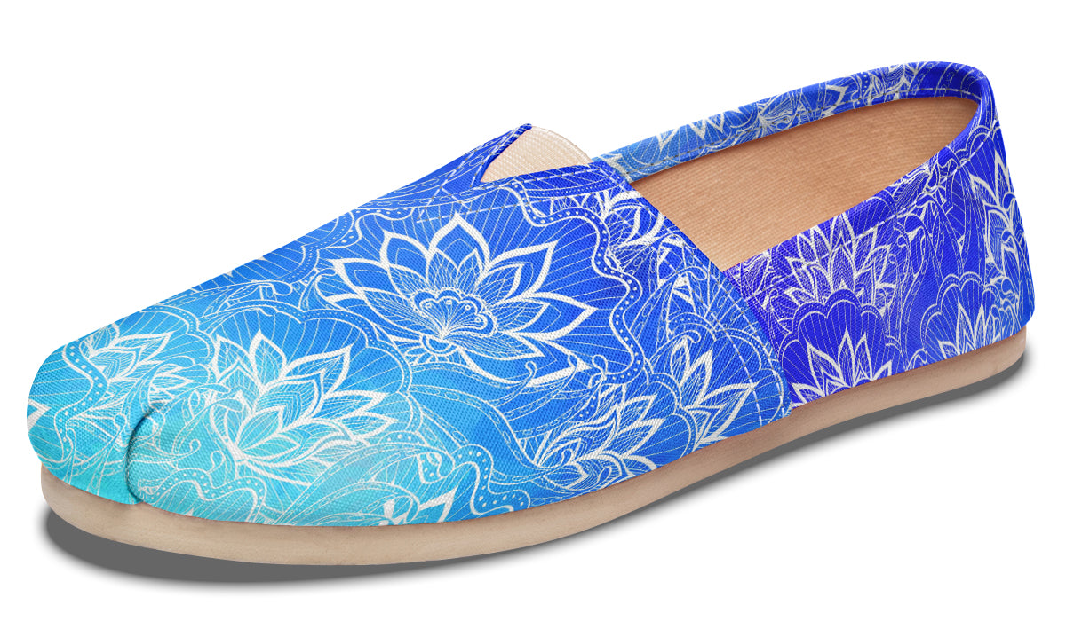 Blue White Lotus Mandala Casual